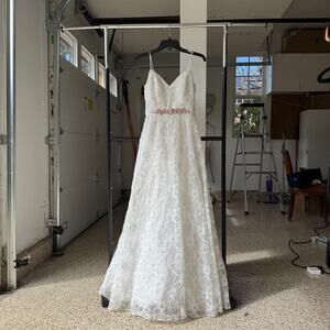 Windsor Bridal Gown Dress Womens Size 3/4 White Lace Sequin Embellished Zip Back